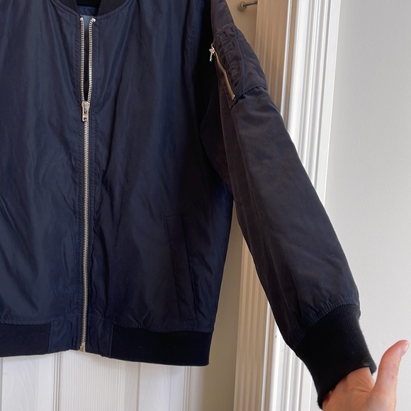 Men’s Abercrombie & Fitch Navy Bomber Jacket - Picture 2 of 5
